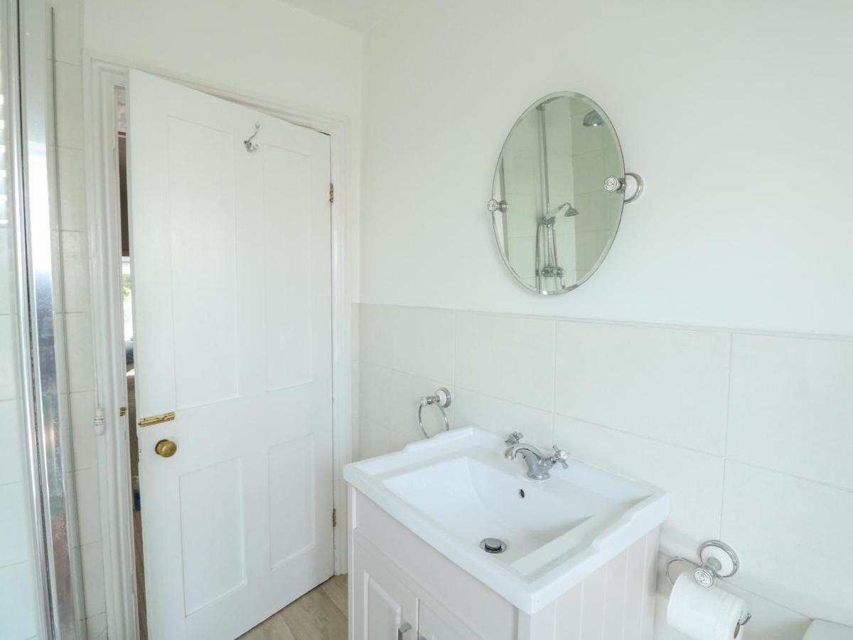 Elm Villa Wareham Bagian luar foto